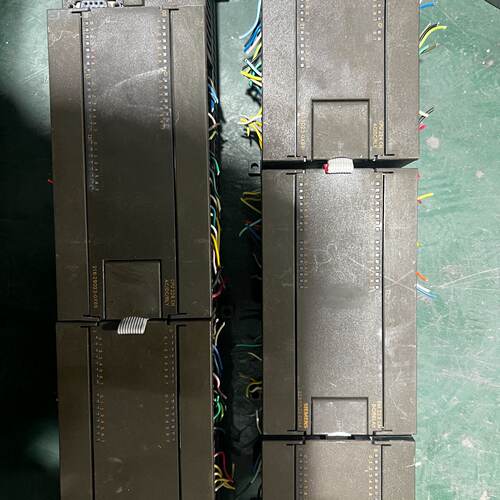 溢价-S7-200 PLC一套，CPU224 CN、EM22