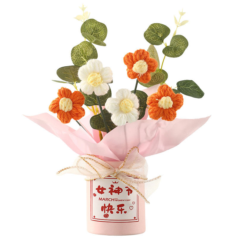 三八女神节抱抱桶花束送女友妈妈