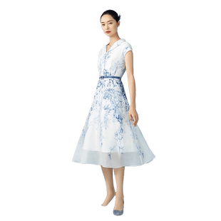 粉蓝衣橱东方韵味优雅西装式连衣裙女2025夏装新款印花短袖A字裙