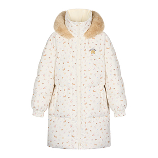 BETWEENAND 原创满印连帽中长款羽绒服女冬季保暖新国标90白鸭绒