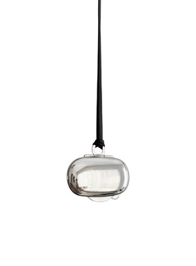 高级感黑绳长款小盒子毛衣链配饰