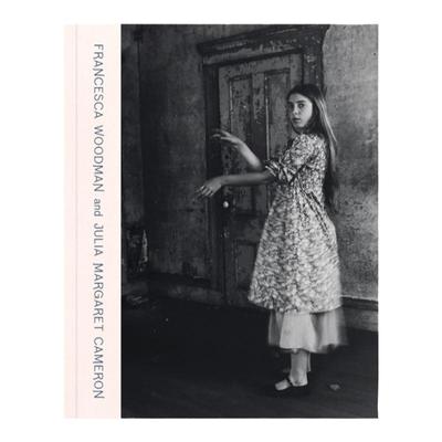 预售 Francesca Woodman And Julia Margaret Cameron: Portraits To Dream In National Portrait Gallery