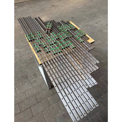 在线议价EGH20CA直线导轨，组合高度28mm，滑块安装孔长宽32
