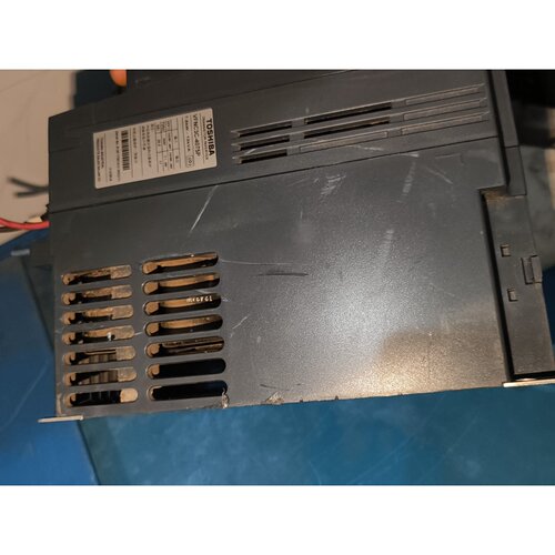 议价TOSHIBAVFnC3C4075p7.5KW变频维修