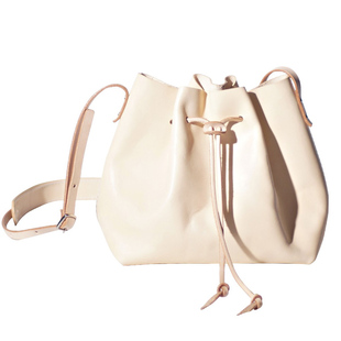 孤鹤原创手工水桶包女真皮斜挎大容量通勤小众高级感头层植鞣牛皮