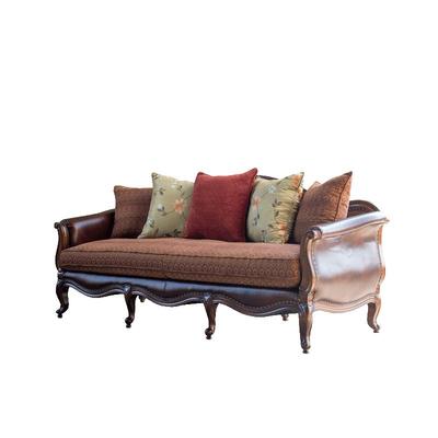 美式实木皮布结合沙发定制设计师