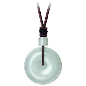 周大福珠宝甄选气质翡翠平安扣玉吊坠项链配筒珠配棕绳女K63153