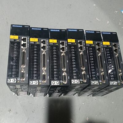 汇川R5SA-NS2R8l，400瓦总线驱动器，外观漂亮，数