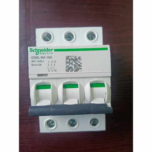 施耐德小型断路器 iC65L MA 3P 16A