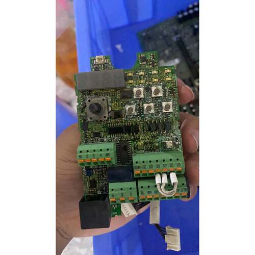 议价全新现货D70CA15DABC186A830G54三菱变频器主板CPU板全新现货