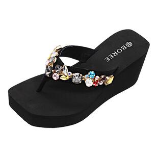 宝人高跟水钻人字拖女2025新款夏季海边度假坡跟外穿夹脚沙滩凉拖