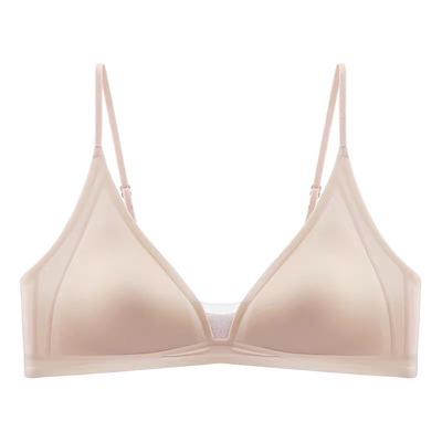 牛奶缎无痕三角杯文胸深V性感