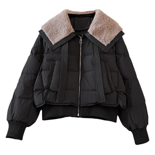 巨好看的白色羊羔毛大翻领羽绒服女装2025冬季新短款宽松加厚外套