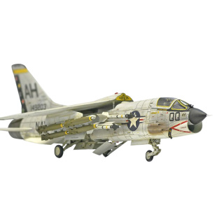 恒辉模型 爱德美 12521 1/72 F-8E战机 VF-162猎人中队 拼装模型