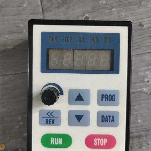 售前询价议价变频器面板  MB101W