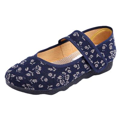 女式跳广场舞鞋绣花鞋春秋鞋子