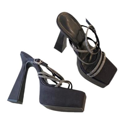 粗跟水钻方头时装凉鞋