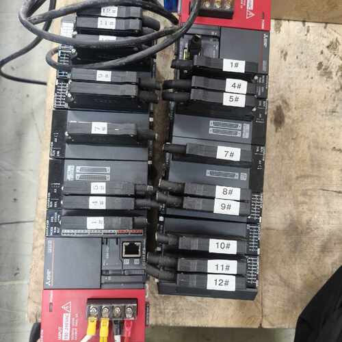 PLC模块一套，型号L61P-CM、L02CPU-CM、