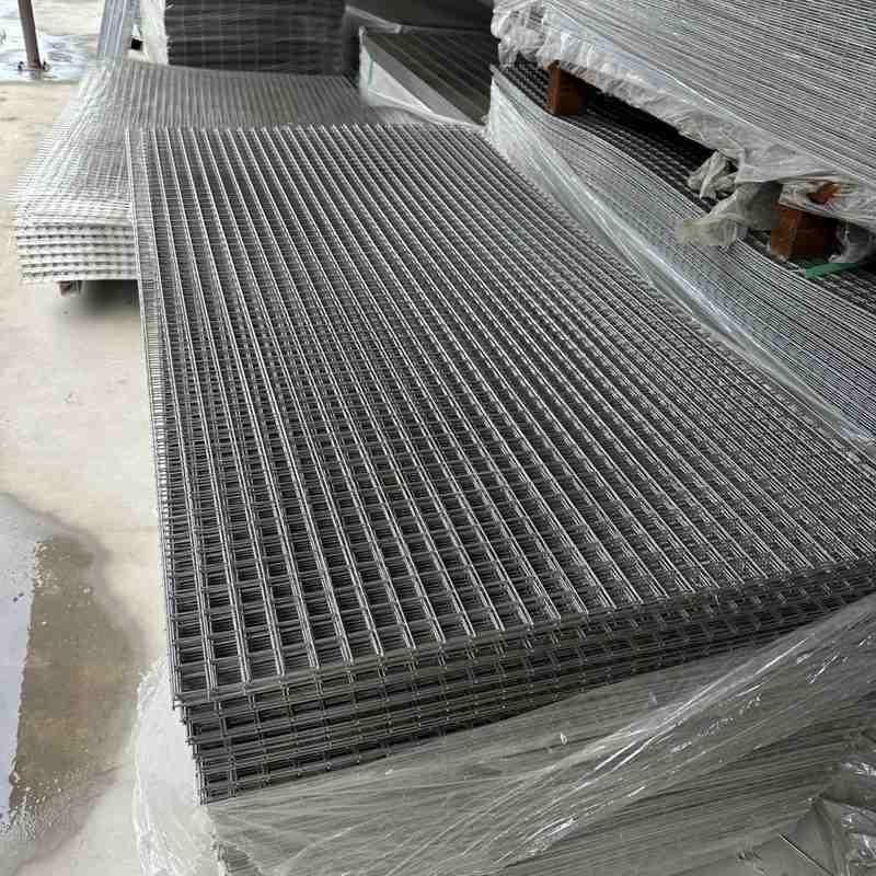 不锈钢304电焊网片网格钢丝网围栏网防护隔离笼子组装片加粗超硬