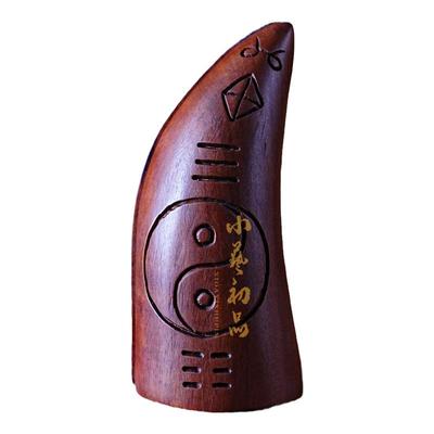 雷击枣木圣杯茭杯牛角卦月牙卦