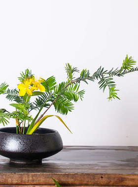 黑色陶瓷花器剑山插花器花盆日式花道简约茶室插花器皿棱角碗艺术