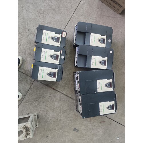 议价可维修施耐德变频器Altivar61F系列ATV61FHD15N4Z15KW1台三相