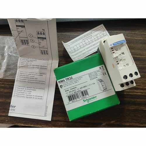 议价RM4TR32电压监测继电器全新原装带原厂包装维修
