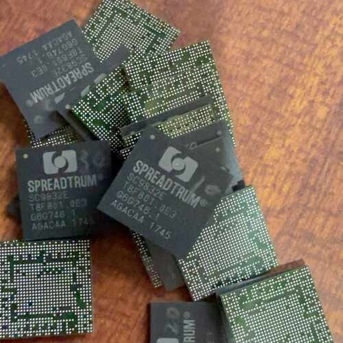 {议价}展讯SC9832E芯片，型号清晰，成色还可以，功能正常。适合