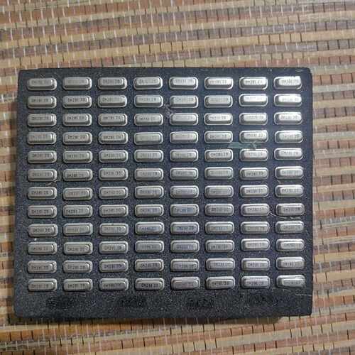 议价DM281J0军工级镀金晶振199个。
