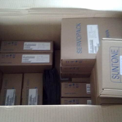 议价安川电机SGMAV-02A3A2S 安川200W带油封 当天发货