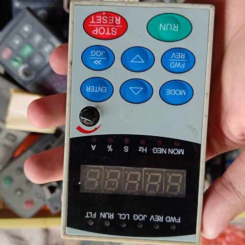 询变频器面板日业SY3200
