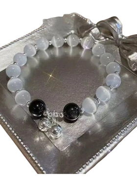 蝴蝶仿猫眼石手链ins小众设计月光白石手串闺蜜情侣饰品潮太阳石