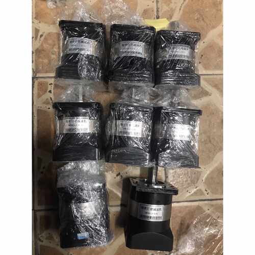 议价减速机减速头750w型号PRF90L15P1维修
