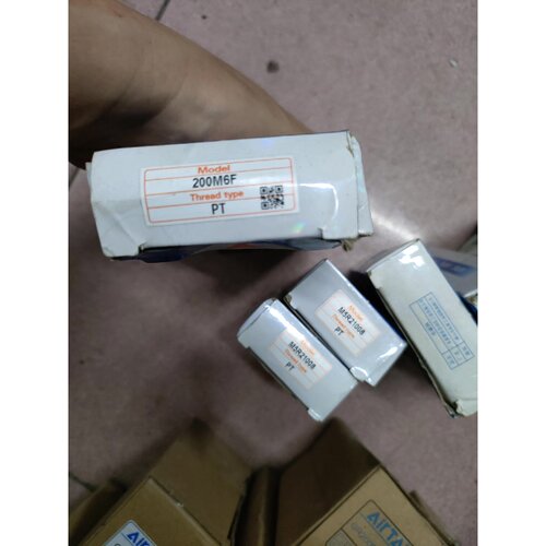 议价全新亚德客电磁阀4v21008b四个m5r21008两个维修