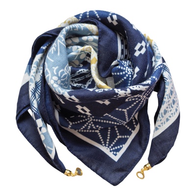 2025新款时尚轻奢磁扣方巾