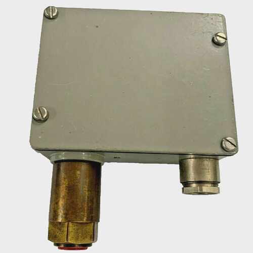 TRAFAG Sensors Type 904.2381  Adjustable Pressure Switch 2 -