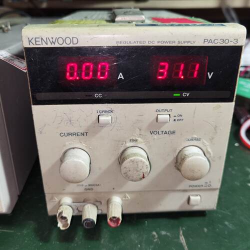 建伍Kenwood PAC30-3可调线性电源  电压/电流