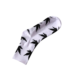 男女情侣枫叶袜子秋冬中筒棉袜街头潮牌嘻哈ins网红街拍个性潮袜