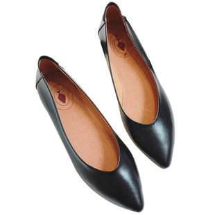 2025春夏新款大码浅口单鞋软真皮尖头鞋子平底百搭牛皮女鞋奶奶鞋