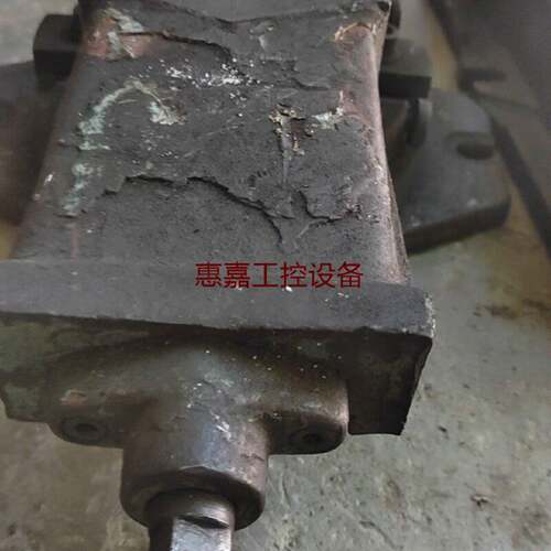 万向平口钳钳口宽125mm开口110mm左右请询价