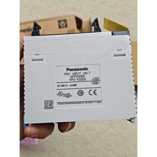 议价全新plc模块FP2X32D2维修