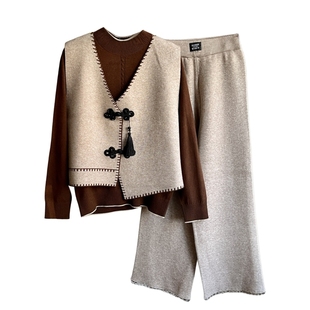 中年妈妈春秋新款新中式马甲三件套中老年女装阔腿裤国风针织套装