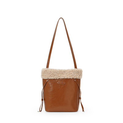 ANGELSKY秋冬新款斜跨水桶包