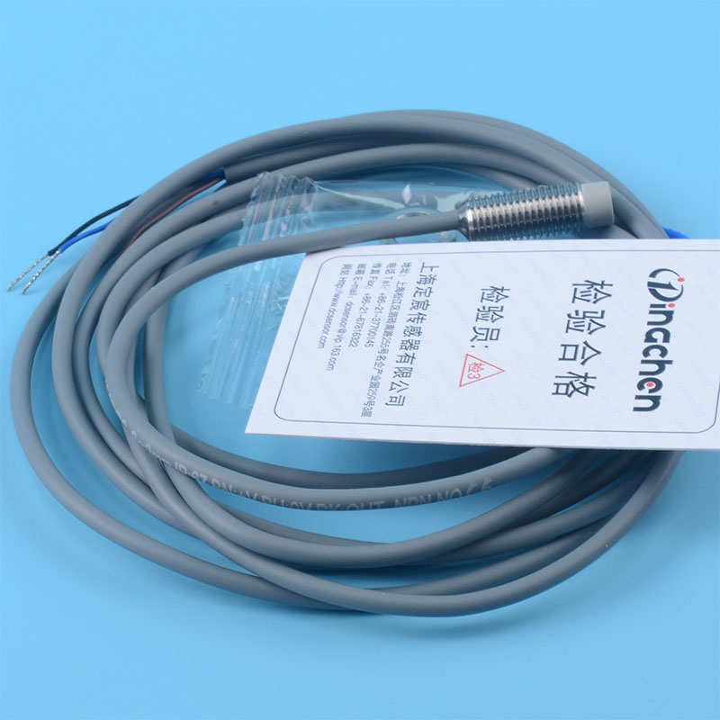 MN2-M8D-POD1非齐平PNP常开接近开关电感式接近传感器短型