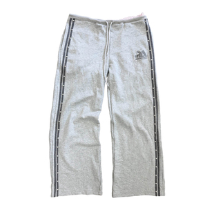 FOURFORTY ADDICTED SPORTY PANTS 暗藏玄机的薄荷绿铆钉卫裤