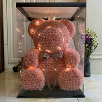 Оранжево-красный