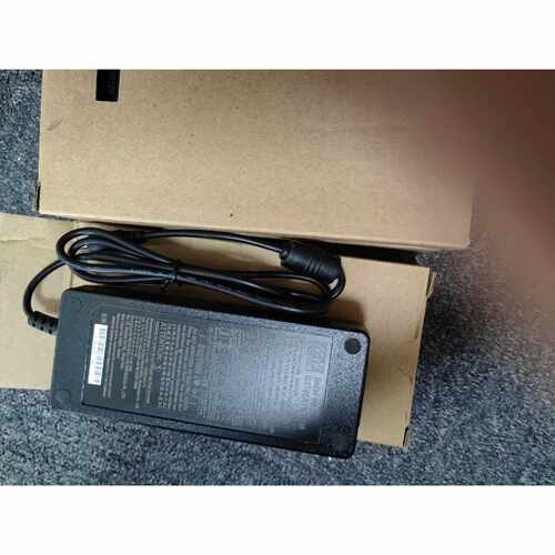 溢价-明纬电源适配器GST90A12P1M12V6.67A