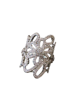 爱丽丝小姐花朵宝石戒指 手捧花 镀18K金 浪漫花海锆石珍珠戒指