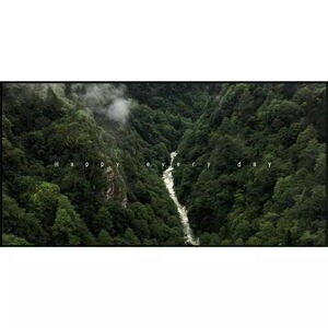 北欧风格风景客厅装饰画沙发背景