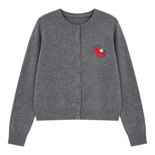 百家好减龄小马红色新年毛衣女士冬季新款加厚保暖绵羊毛针织开衫